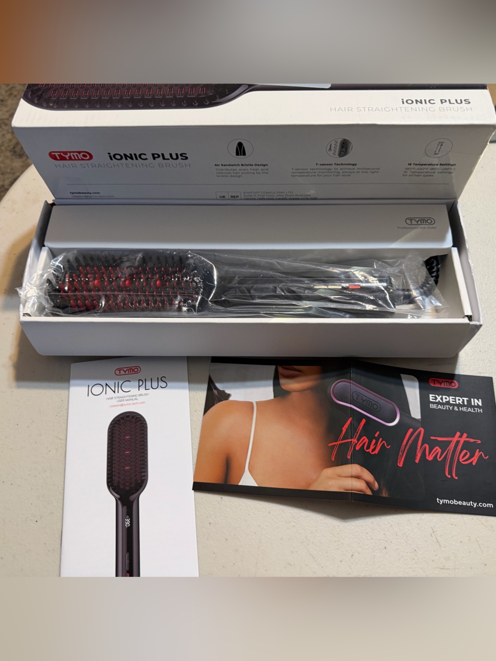 RYO Ionic Plus Hair Straightening Brush - Black with Red Bristles
